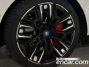BMW i5 M60 xDrive 2024 года из Южной Кореи
