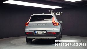Volvo XC40 B4 Inscription 2022 года из Южной Кореи