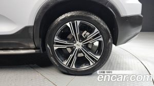 Volvo XC40 B4 Inscription 2022 года из Южной Кореи