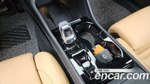 Volvo XC40 B4 Inscription 2022 года из Южной Кореи