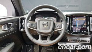 Volvo XC40 B4 Inscription 2022 года из Южной Кореи