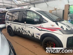 Hyundai Staria 4WD Lounge 9-Seater 2025 года из Южной Кореи