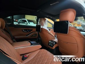 Mercedes-Benz S-Class S450L 4MATIC 2024 года из Южной Кореи