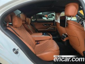 Mercedes-Benz S-Class S450L 4MATIC 2024 года из Южной Кореи