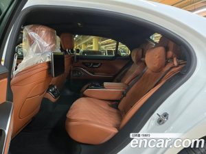 Mercedes-Benz S-Class S450L 4MATIC 2024 года из Южной Кореи