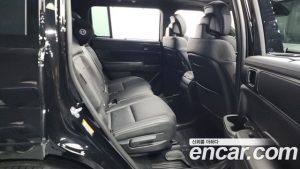 Hyundai Santafe Бензин 2.5T 2WD 2025 года из Южной Кореи