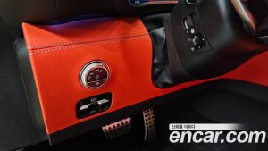 Mercedes-Benz SL-Class AMG SL63 4MATIC+ 2023 года из Южной Кореи