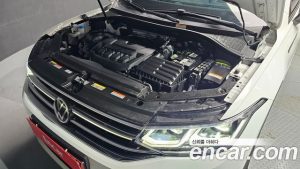 Volkswagen Tiguan 2.0 TSI Prestige 2023 года из Южной Кореи