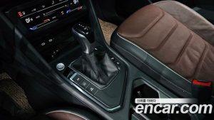 Volkswagen Tiguan 2.0 TSI Prestige 2023 года из Южной Кореи