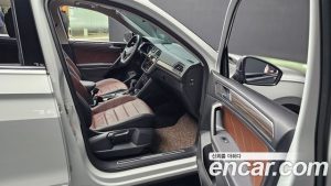 Volkswagen Tiguan 2.0 TSI Prestige 2023 года из Южной Кореи