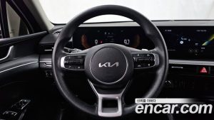 Kia K5 2.0 2024 года из Южной Кореи