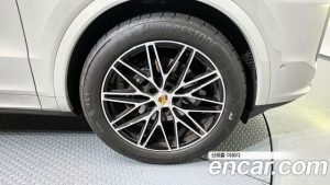 Porsche Cayenne 3.0 2024 года из Южной Кореи