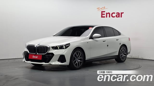 BMW 5-Series 520i M Sport 2024 года из Кореи