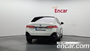 BMW 5-Series 520i M Sport 2024 года из Южной Кореи
