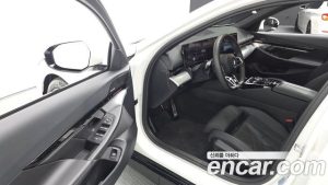 BMW 5-Series 520i M Sport 2024 года из Южной Кореи