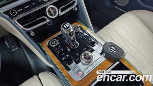 Bentley Flying Spur 4.0 2022 года из Южной Кореи