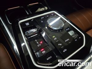 BMW 7-Series 740d xDrive M Sport 2025 года из Южной Кореи