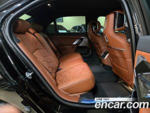 BMW 7-Series 740d xDrive M Sport 2025 года из Южной Кореи