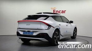 Kia EV6 Long Range 4WD 2024 года из Южной Кореи