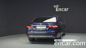 Mercedes-Benz E-Class E350 4MATIC Exclusive 2023 года из Южной Кореи