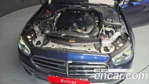 Mercedes-Benz E-Class E350 4MATIC Exclusive 2023 года из Южной Кореи