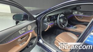 Mercedes-Benz E-Class E350 4MATIC Exclusive 2023 года из Южной Кореи