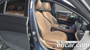 Mercedes-Benz E-Class E350 4MATIC Exclusive 2023 года из Южной Кореи