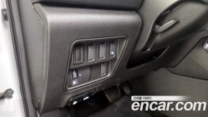 Renault-KoreaSamsung QM6 2.0 GDe LE Signature 2WD 2023 года из Южной Кореи