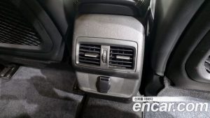 Renault-KoreaSamsung QM6 2.0 GDe LE Signature 2WD 2023 года из Южной Кореи