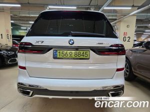 BMW X7 xDrive 40i M Sport 6 2025 года из Южной Кореи
