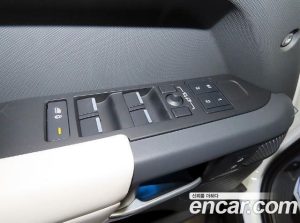 Land Rover Defender 110 P300 X- SE 2024 года из Южной Кореи