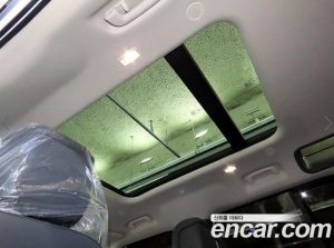 Land Rover Defender 110 P300 X- SE 2024 года из Южной Кореи