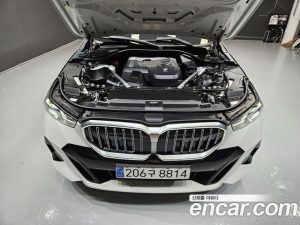 BMW 5-Series 520i M Sport 2024 года из Южной Кореи