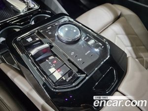 BMW 5-Series 520i M Sport 2024 года из Южной Кореи