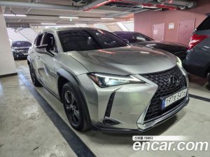 Lexus UX 2.0 2WD 2024 года из Южной Кореи