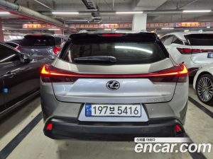 Lexus UX 2.0 2WD 2024 года из Южной Кореи