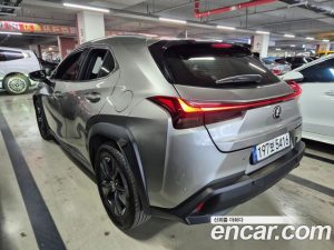 Lexus UX 2.0 2WD 2024 года из Южной Кореи