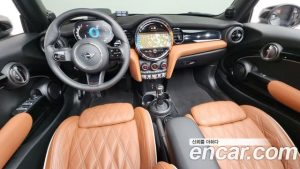 Mini Cooper Convertible CLASSIC 2024 года из Южной Кореи