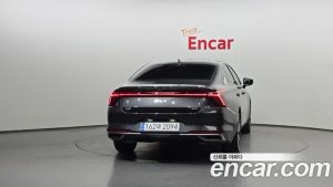 Kia K8 Signature 2024 года из Южной Кореи