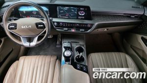 Kia K8 Signature 2024 года из Южной Кореи