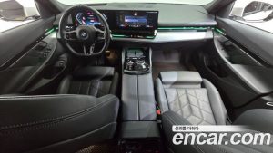 BMW 5-Series 520i M Sport 2024 года из Южной Кореи