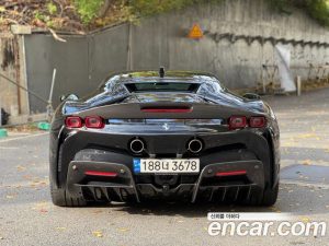 Ferrari SF90 4.0 2022 года из Южной Кореи
