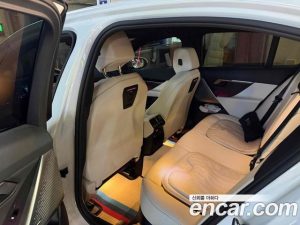 BMW 5-Series 520i M Sport 2024 года из Южной Кореи