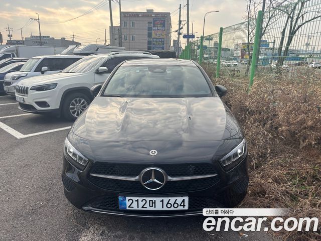 Mercedes-Benz A-Class A220 SEDAN 2025 года из Кореи