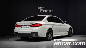 BMW 5-Series 520i M Sport 2023 года из Южной Кореи