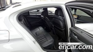 BMW 5-Series 520i M Sport 2023 года из Южной Кореи