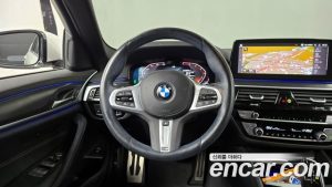 BMW 5-Series 520i M Sport 2023 года из Южной Кореи