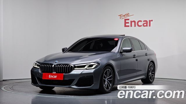 BMW 5-Series 520i M Sport 2023 года из Кореи