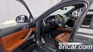 BMW X6 xDrive40d M Sport Online Exclusive 2023 года из Южной Кореи
