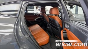 BMW X6 xDrive40d M Sport Online Exclusive 2023 года из Южной Кореи